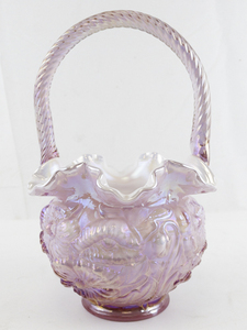 lot 24 image: 1997 8.5 FENTON Dusty Rose Poppy Overlay Iridescent Glass Basket 1997 8.5 FENTON Dusty Rose Poppy Overlay Iridescent Glass Basket -Measures 8.5x5.5
