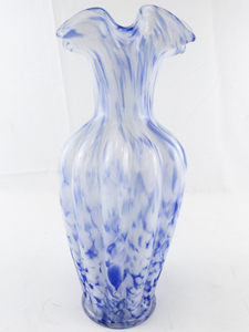 lot 24J image: 11 FENTON VASA Murrhina Blue Mist Vase.