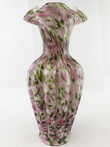 lot 24K image: 1960s 11 FENTON VASA Murrhina Adventurine Green & Rose Vase.