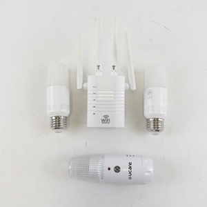lot 135 image: Wifi Repeater & Ucare Nightlight with Two Extra Bulbs