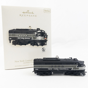 lot 199 image: Lionel Christmas Train Collection New York Central Locomotive Ornament