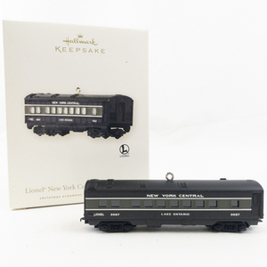 lot 200 image: Lionel Christmas Train Collection New York Central Passenger Car Ornament