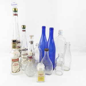 lot 243 image: Group of 15 Glass Bottles