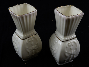 lot 257 image: Set of Two BELLEEK Pottery Ireland Ivory & Gold Miniature Pink Tinge Weck Rim Toy Panel Vases.