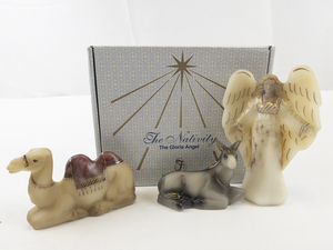 lot 23E image: FENTON The Nativity The Gloria Angel First Edition Signature Pieces with Original Box.
