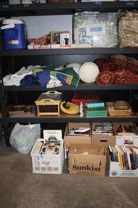 lot 114 image: Assorted Home Items Including Books, Bedding, and Appliances