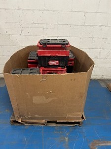 MILWAUKEE Lot of 13- M18 FUEL PACKOUT 18-Volt Lithium-Ion Cordless 2.5 Gal. Wet/Dry Vacuum (Vacuum-Only)