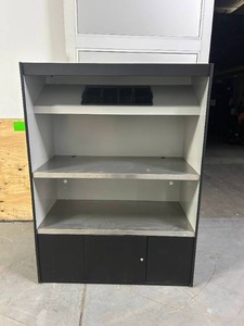 lot 12 image: Commercial Grade FoodBreak Room Station
