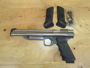 lot 16 image: Crossman 130 AGD 22CAL BB gun...
