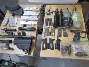 lot 32 image: High value lot of misc paintball gu...