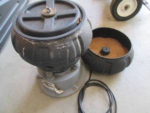 lot 35 image: Metal polishing tumbler...