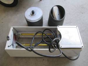 lot 37 image: Rotary polishing tumbler...