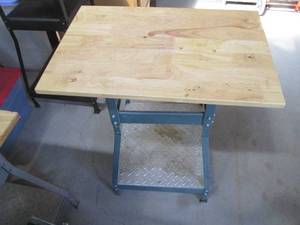 lot 43 image: Metal framed portable workbench wit...