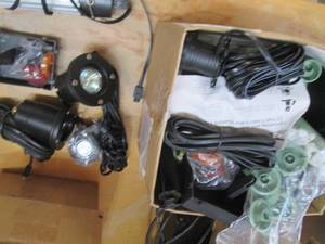 lot 73 image: United Pump underwater halogen ligh...