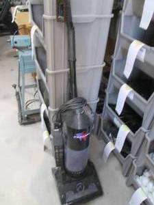 lot 132 image: Fantom Thunder vacuum cleaner...