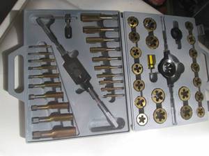 New Pittsburgh SAE tap and dye set...