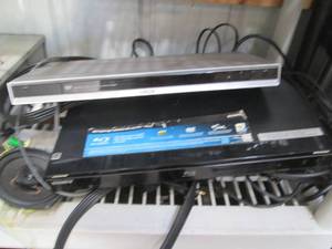 lot 149 image: Sony CDDVD player plus Sony Blu-Ra...