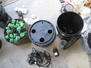 lot 201 image: Large lot of hydroponic growing sta...