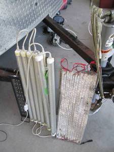 lot 207 image: LED Hydroponic growing lights...
