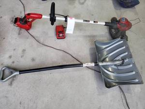 lot 224 image: Toro electric weed whip, no charger and a shovel