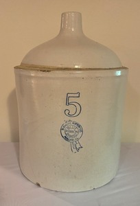 lot 52 image: Vintage Buckeye Pottery 5 Gallon Jug