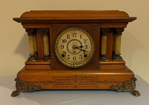 lot 54 image: Stunning Vintage Seth Thomas Mantle Clock