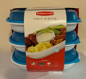 lot 72 image: Three Pack of Rubbermaid Party Platters
