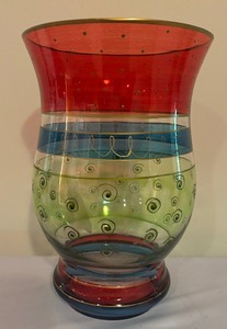 lot 105 image: Pier 1 Hurricane Glass Vase