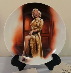 lot 107 image: Marilyn Monroe in Monkey Business Collectors Plate by Chris Notarile
