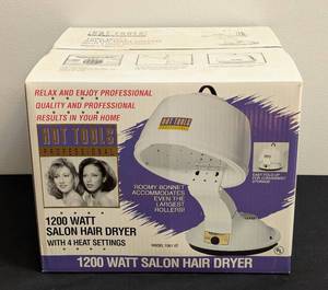 lot 165 image: New Hot Tools Salon Hair Dryer