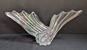 lot 88 image: Vannes France Crystal Bowl