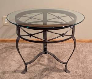 lot 205 image: Glass Topped Fleur de Lis Bronze Side Table