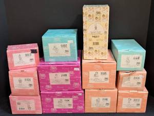lot 201 image: Assorted Boxed Precious Moments Figurines