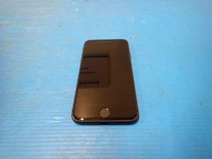 lot 38 image: Apple&nbspiphone 8 A1863  64GB of storage  Cellular Carrier Unlocked  Includes Charging Cable  Light scratches on screen