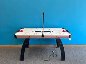 EastPoint Sports 54" Air Hockey Table / MSRP: $120+