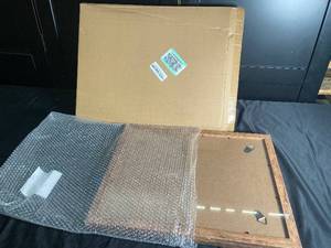 lot 60 image: iRahmen 12x16 Picture Frame for Vertical Wall Mounting