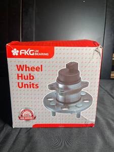 lot 79 image: FKG UK Bearing Wheel Hub Units
