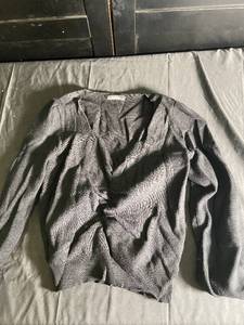 lot 131 image: Medium Womens Black Knit Sweater by Fashion