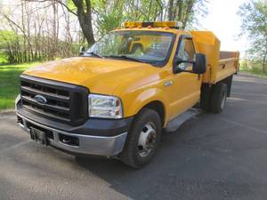 2006 Ford Dump Truck