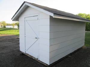 14 x 8' utility shed with good shin...