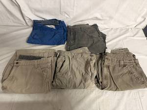 lot 4 image: 5 Pairs of Khaki Pants and Shirts - 38 x 32