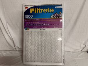 lot 48 image: 4 3M Filtrete 1500 Air Filters - 20 x 30 x 1