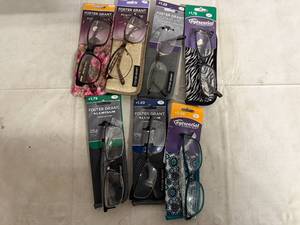 lot 94 image: 7 Pairs of Foster and Grant Reading Glasses