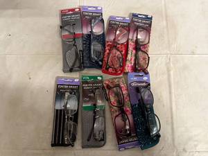 lot 98 image: 8 Pairs of Foster and Grant Reading Glasses