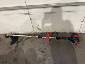 lot 176 image: Hyper Tough 26cc 2 Cycle Gas Powered 18 Straight Shaft String Trimmer