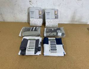 lot 519 image: LOT OF 6 Miscellaneous Shower Curtains and Curtains