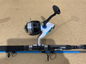 lot 534 image: Zebco Salt Fisher Bite Alert Spinning Combo SFBAS702MH 70 Medium-Heavy