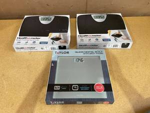 lot 198 image: LOT OF 3 Weight Scales