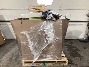 lot 914 image: Wholesale Pallet of Miscellaneous Items