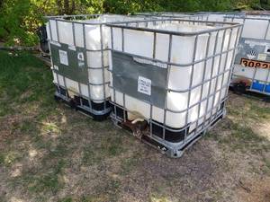 lot 30 image: 2 metal frame totes